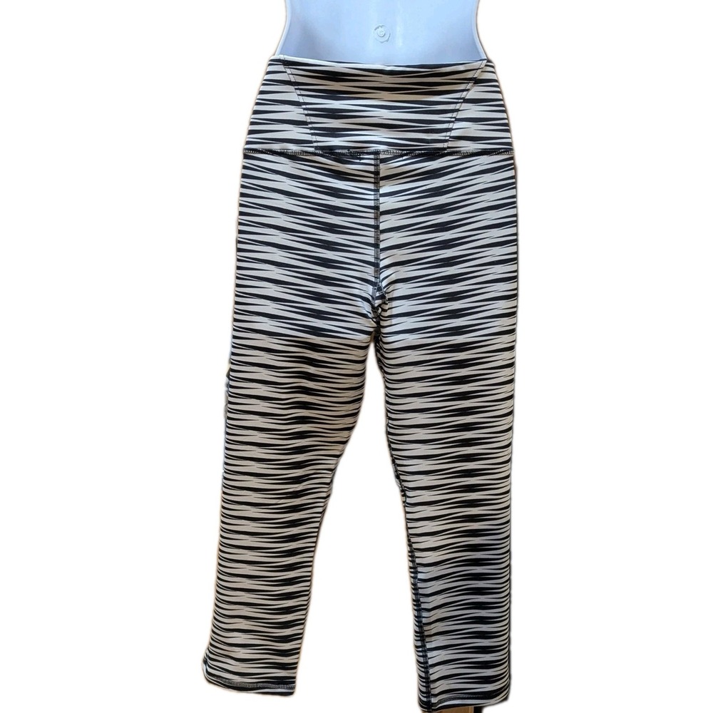 Satva Black & White Zebra Print Workout Compression Leggings Geometric Size L - Picture 6 of 10